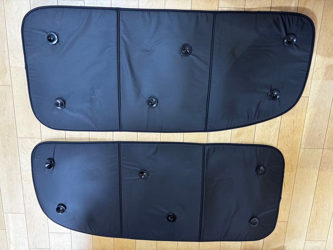 キャラバン　車種専用設計　サンシェード フルセット一台分　専用収納袋と吸盤付き