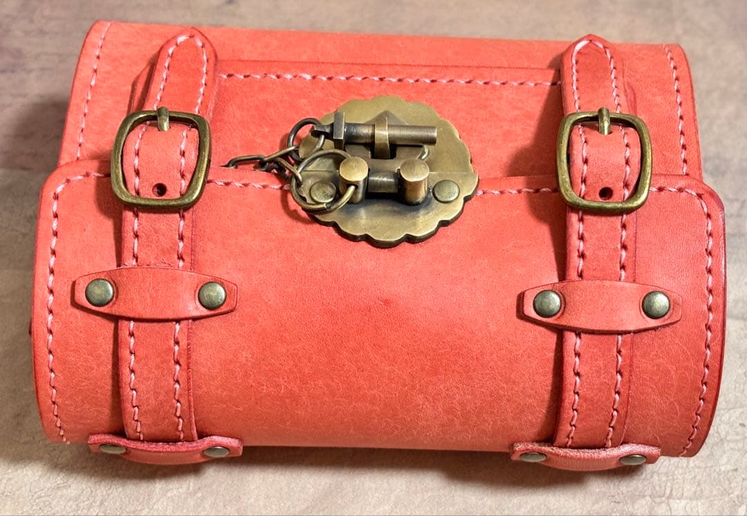 イタリアンレザー　パスポートサイズ　トラベラーズノート カバー　アンティーク調