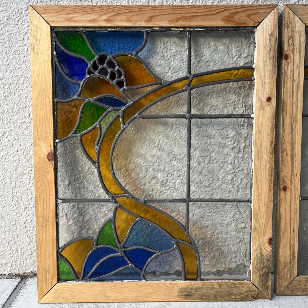 【直接引き取りも可】イギリス輸入品　アンティークのステンドグラス　2枚セット