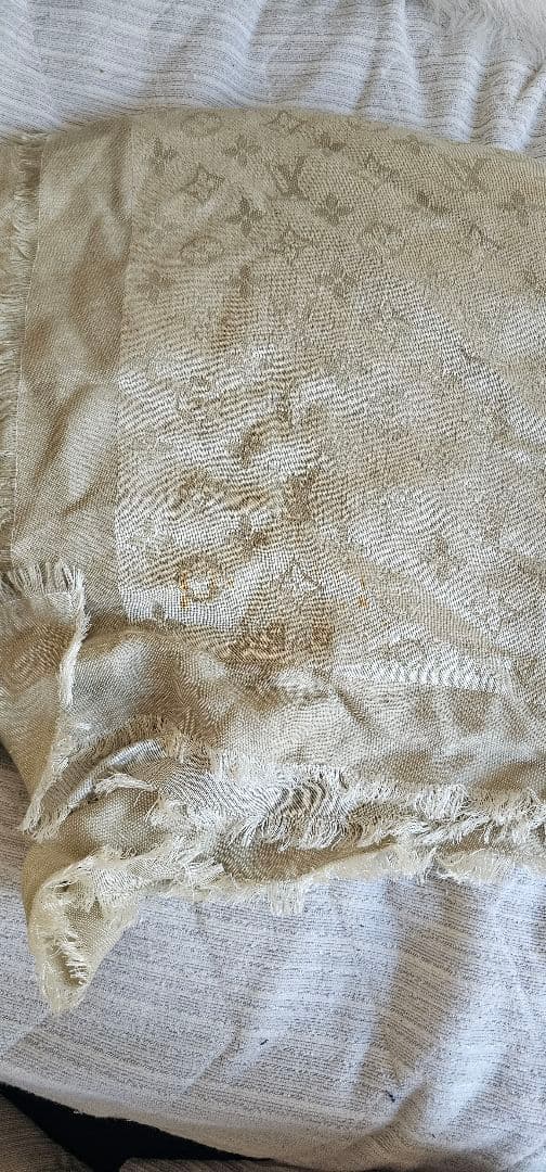 C*y様 ルイヴィトン　大判ストール フリンジ付き