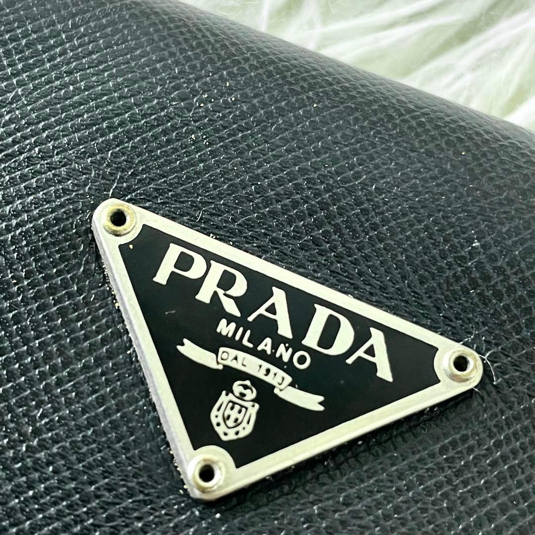 プラダ　PRADA 6連キーケース　ブラック　黒　レザー　三角ロゴ　三角プレート