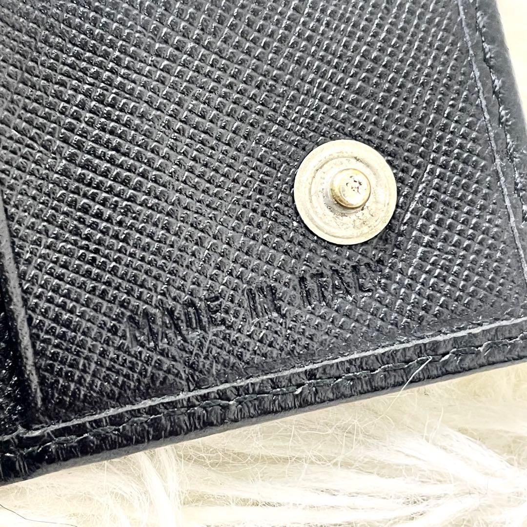 プラダ　PRADA 6連キーケース　ブラック　黒　レザー　三角ロゴ　三角プレート