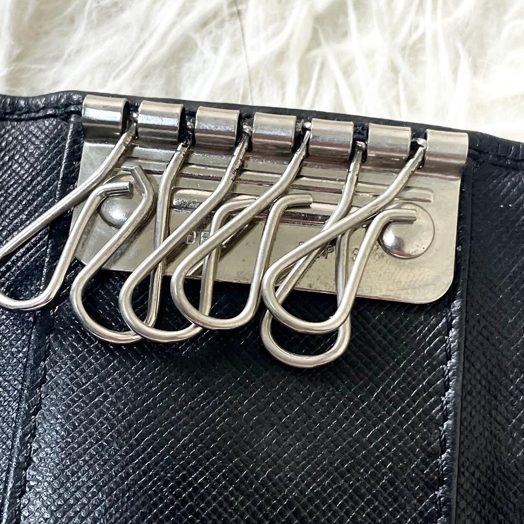 プラダ　PRADA 6連キーケース　ブラック　黒　レザー　三角ロゴ　三角プレート