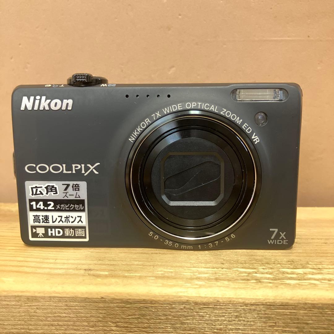 Nikon COOLPIX P6000 予備バッテリー、SDカード、充電器付き