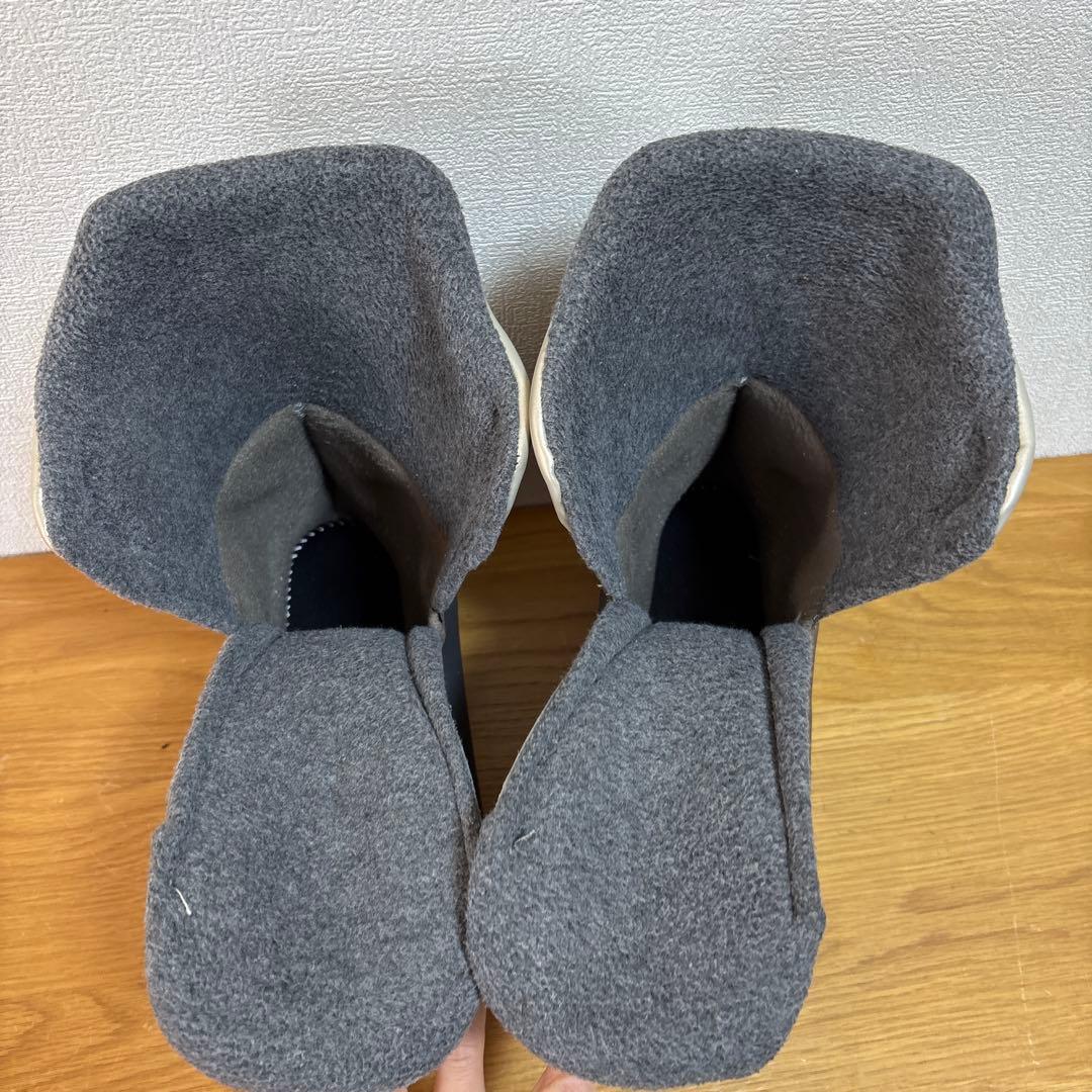 比較的綺麗　23年モデル　ゲン（GEN） スキーブーツ 27-27.5cm