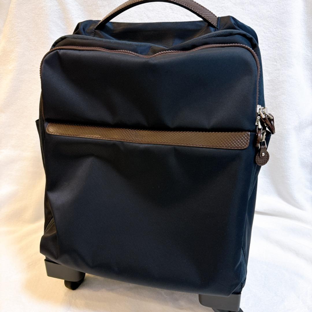 【未使用級✨】カナナプロジェクト　ナイロンキャリーケース　旅行鞄　バッグ　機内