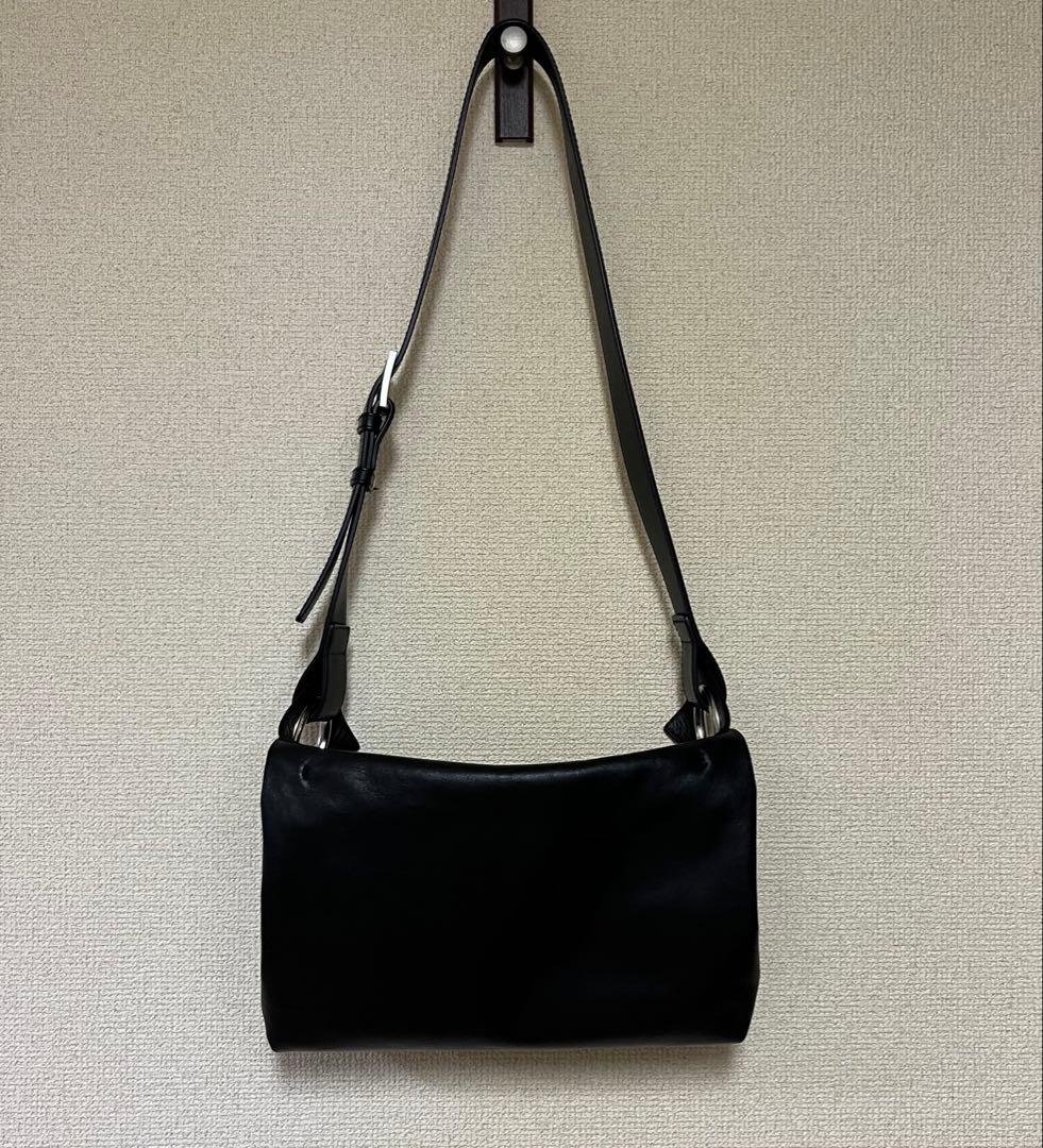 Kawakawa レザー　ボディバック　ショルダーバッグ レザー　ブラック