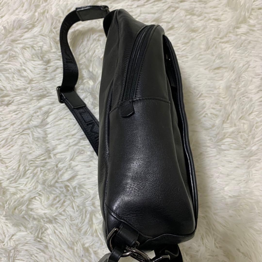 TUMI トゥミ ムラーノ Centro スリング ボディバッグ レザー 黒