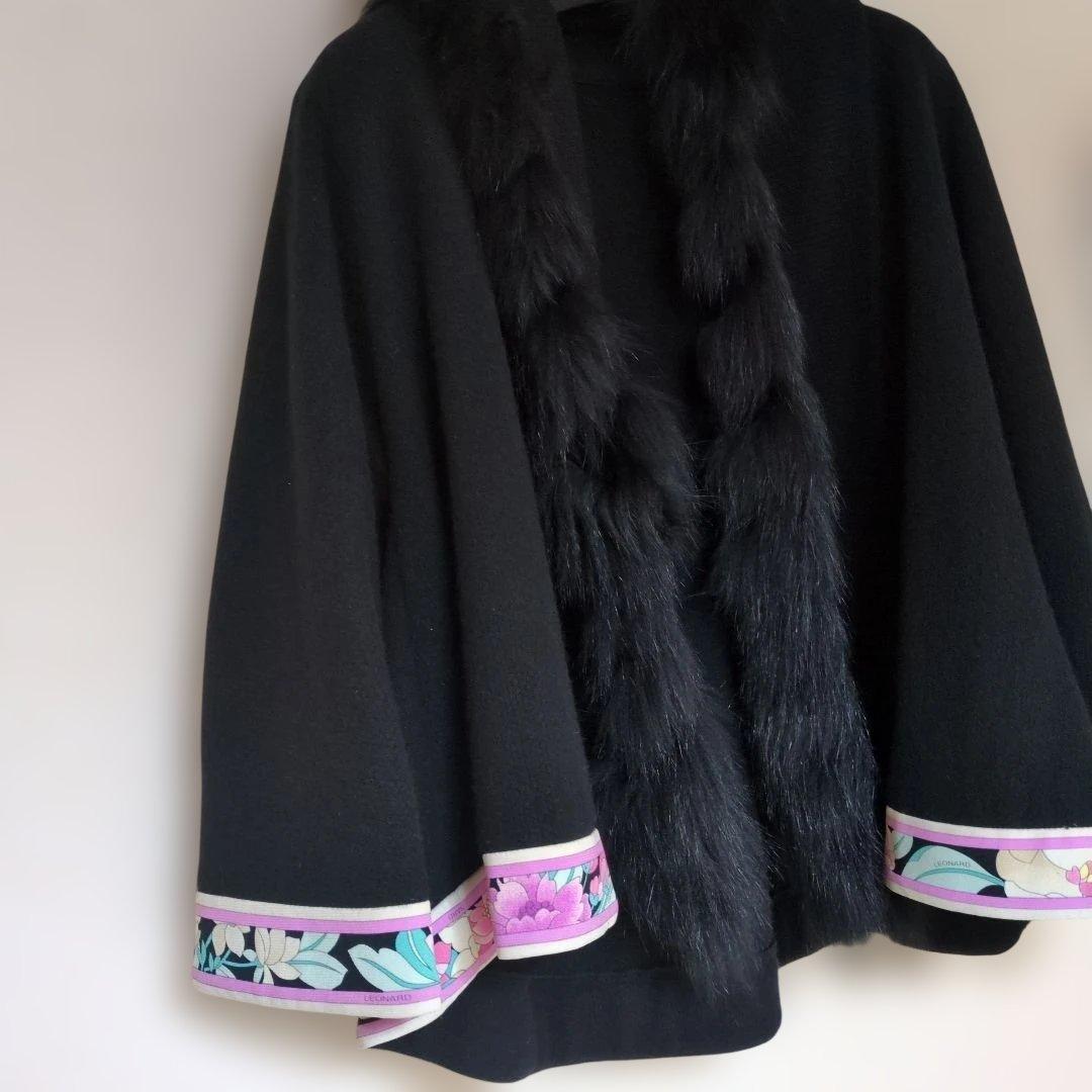 LEONARD 花柄装飾 フード付きポンチョ