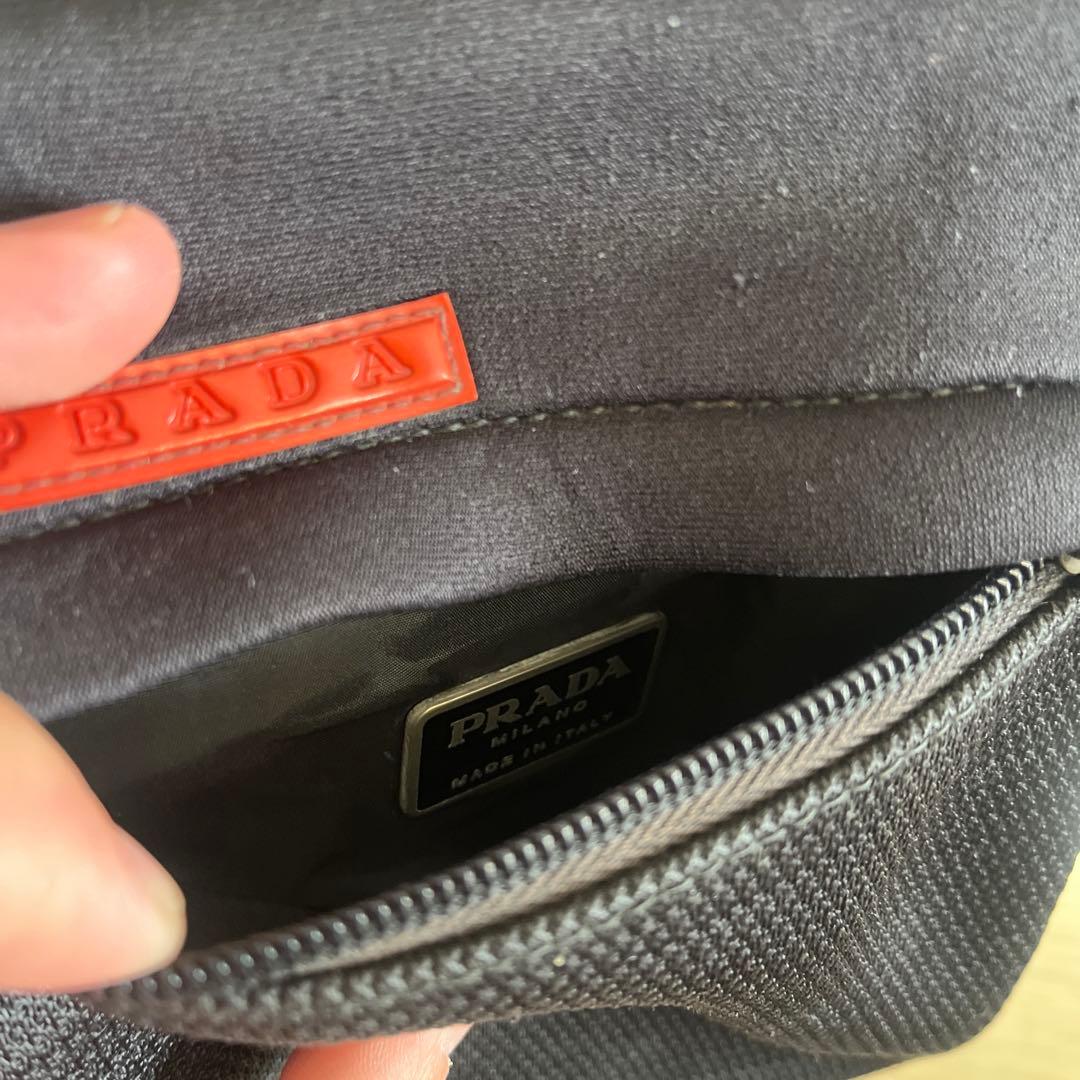 PRADA ミニ ショルダーバッグ サコッシュ