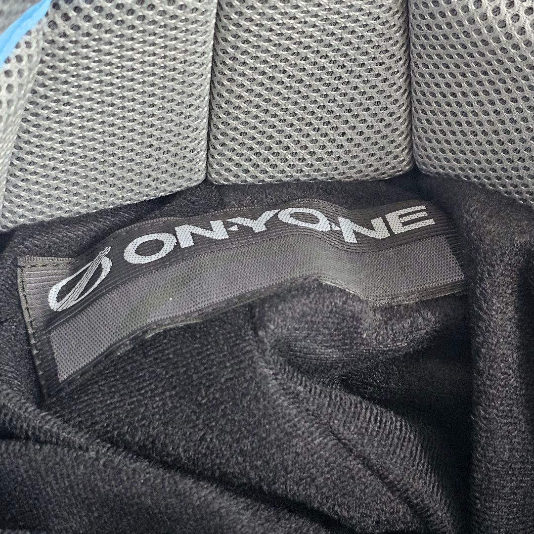 未使用 特別仕様 ONYONE オンヨネ 上下 スキーウェア ボードウェア