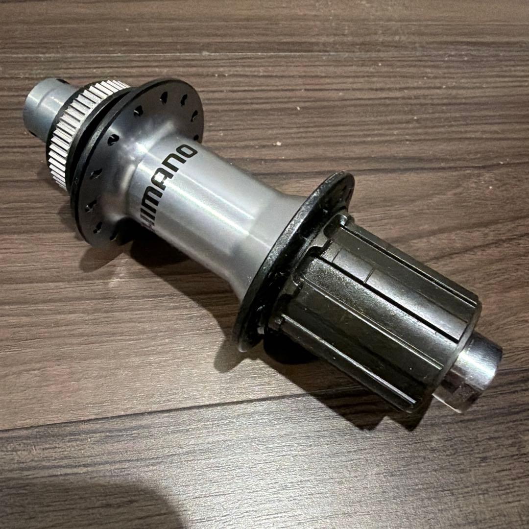 新品シマノ FH-RS770 12mmEスルー OLD:142mm