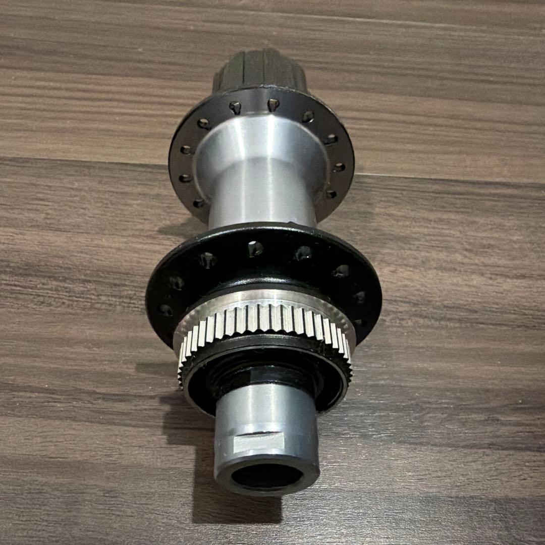 新品シマノ FH-RS770 12mmEスルー OLD:142mm