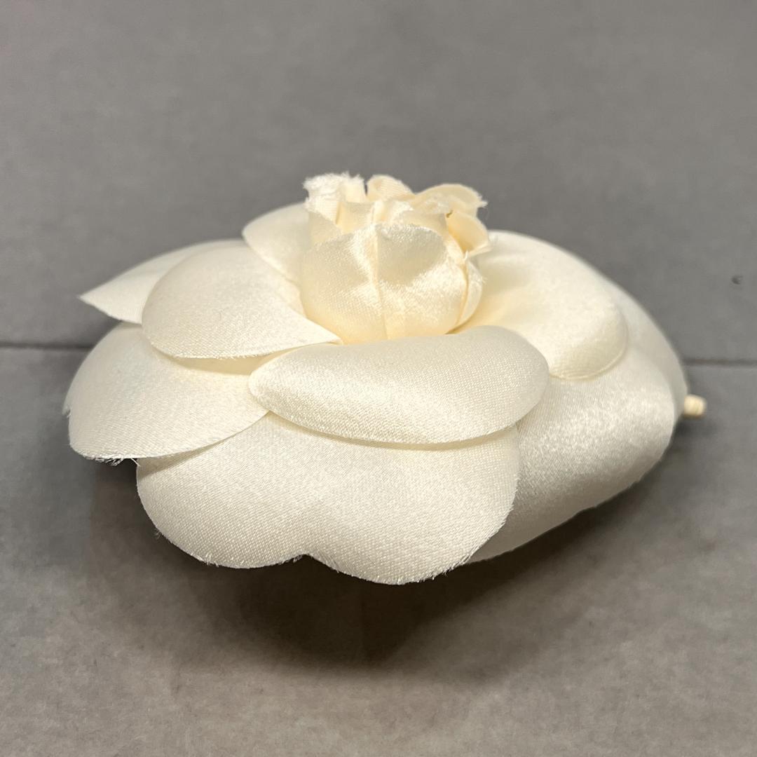 人気】 CHANEL シャネル カメリア フラワー コサージュ ブローチ