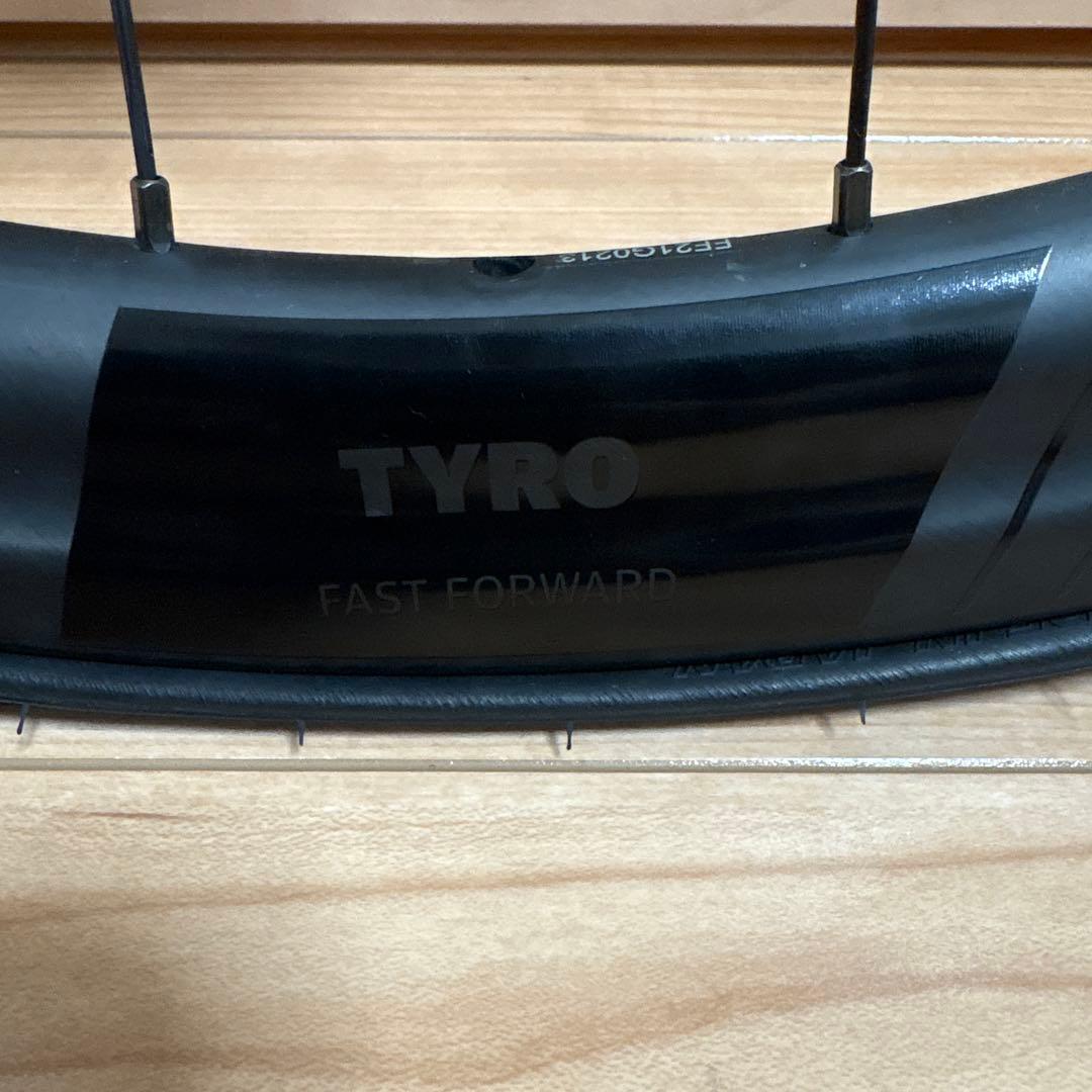 FFWDTYROリアのみ‼️超大特価‼️引取のみですよろしくお願いします引取時梱包渡