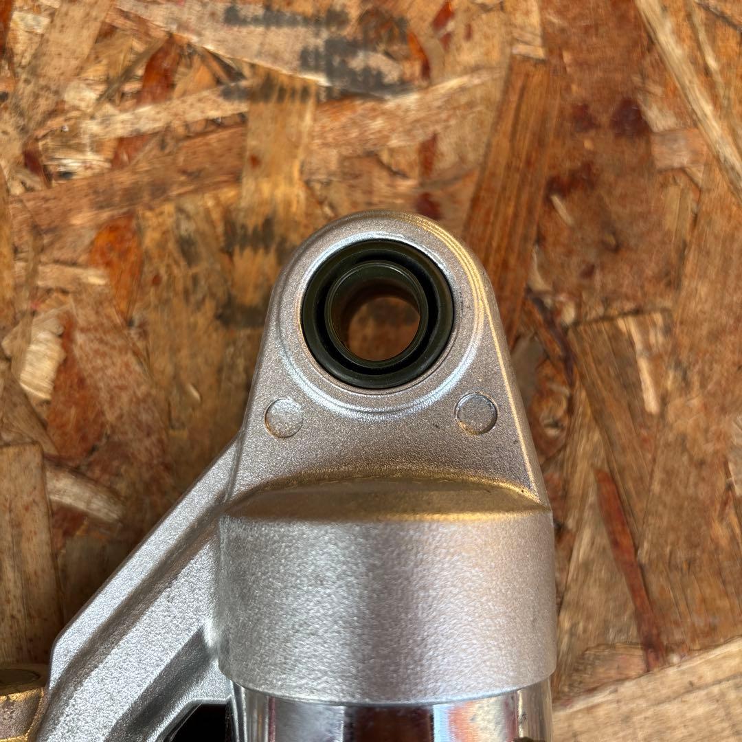 CB1300SF リアサスペンション純正SC40 ショーワ リアショック