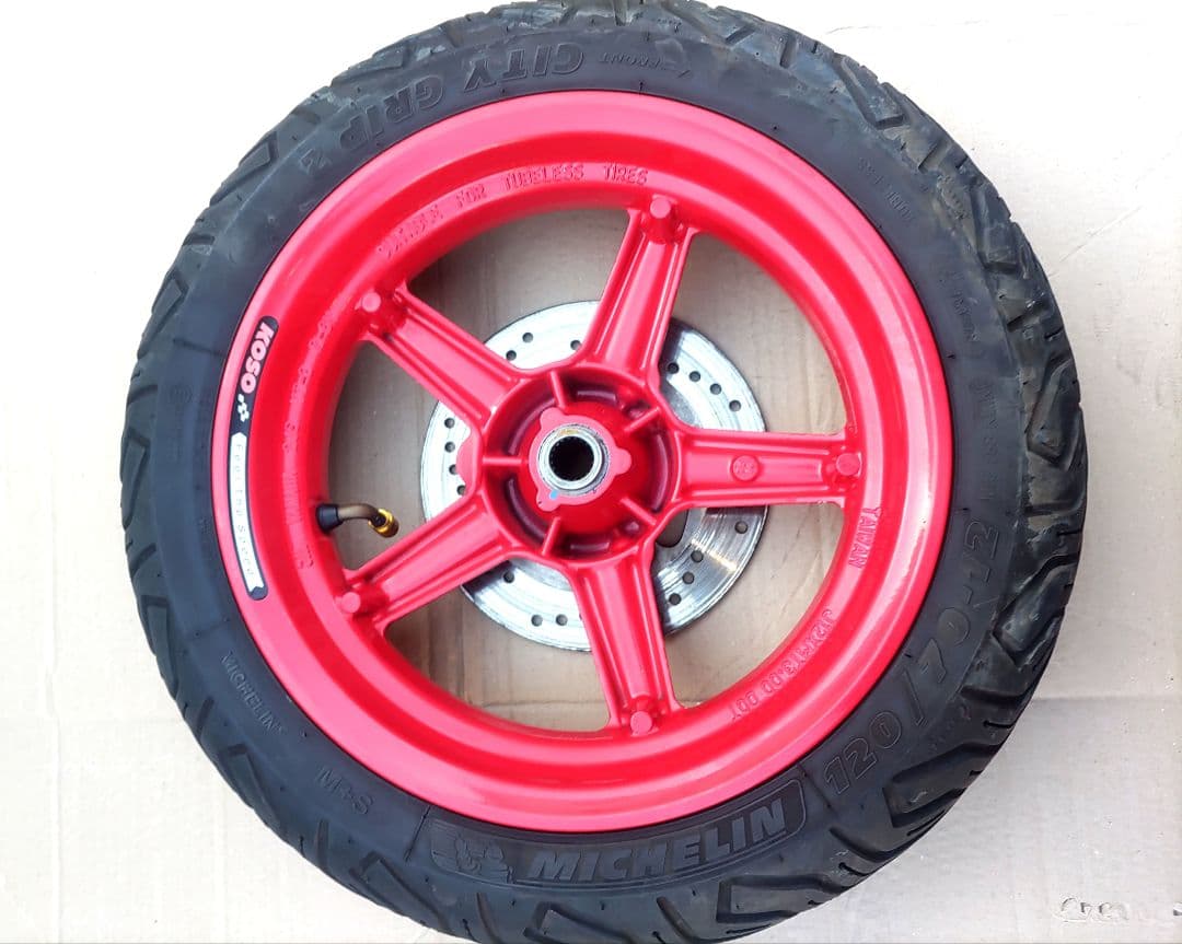 シグナスX　４型・５型用リアタイヤホイール