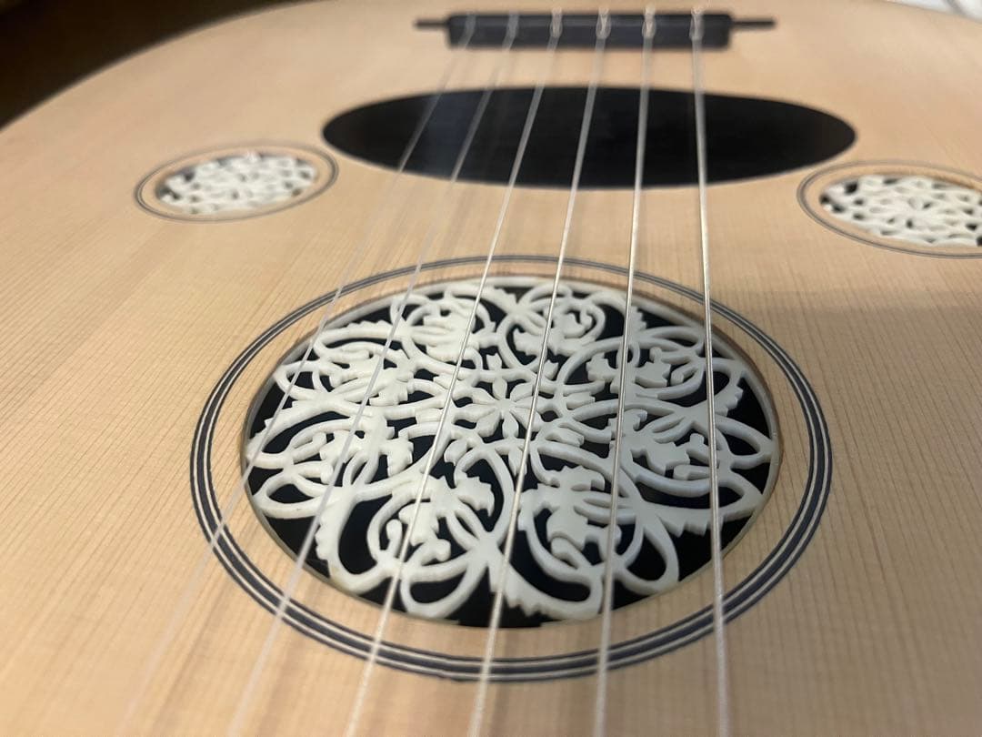 【トルコ製・ハンドメイドウード】Mustafa Copcuoglu作・ケース付き