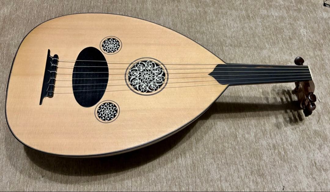 【トルコ製・ハンドメイドウード】Mustafa Copcuoglu作・ケース付き