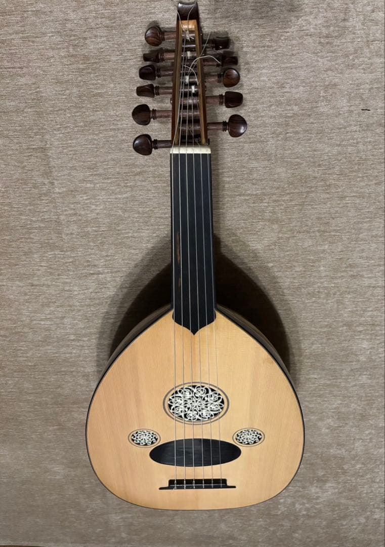 【トルコ製・ハンドメイドウード】Mustafa Copcuoglu作・ケース付き