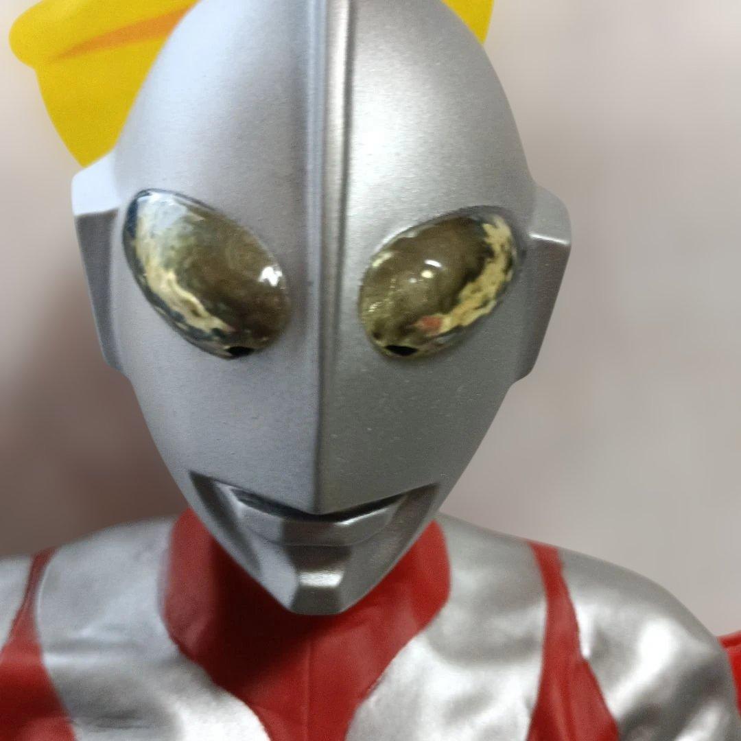ウルトラマン フィギュアメーカー不明大きさ約48センチ
