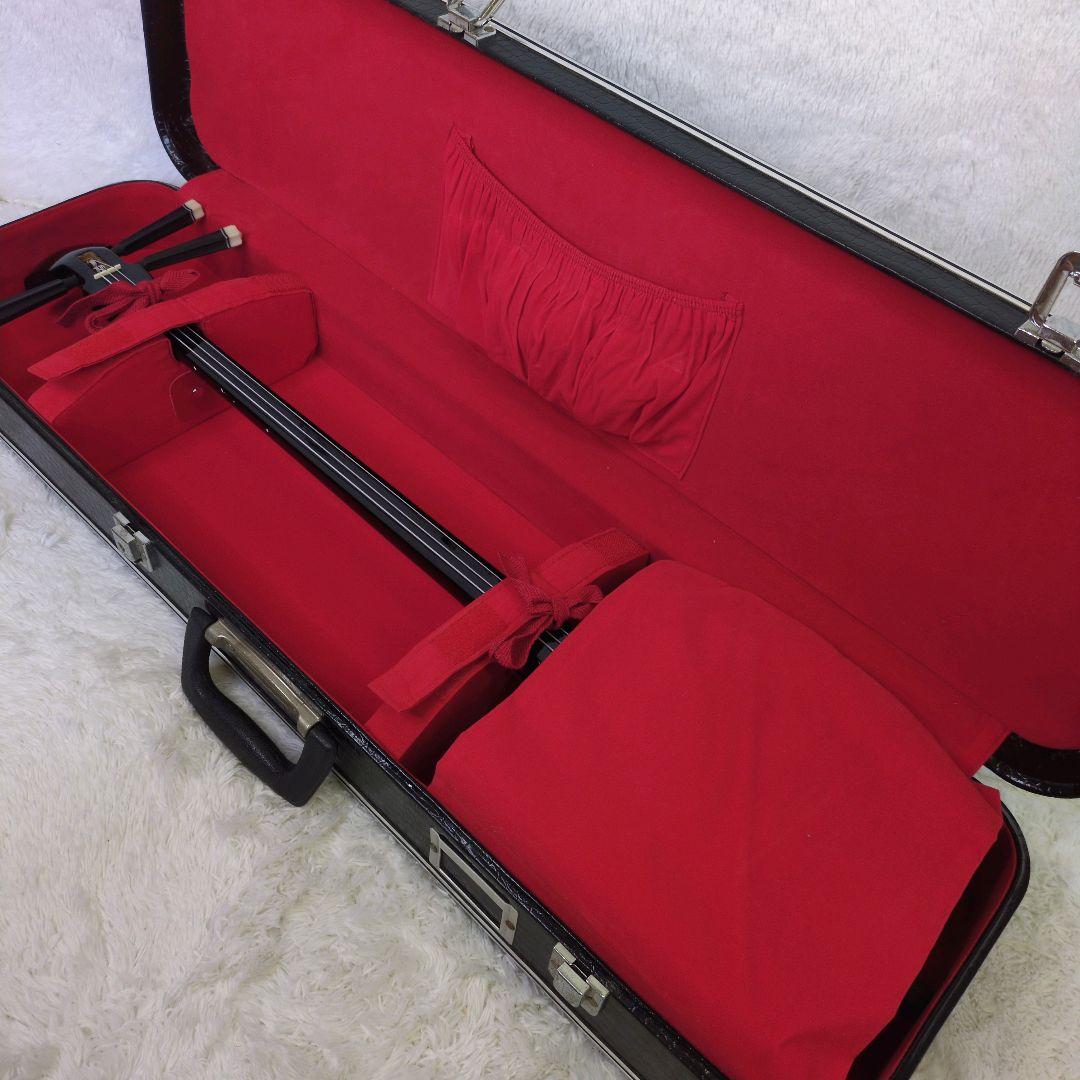 美品 沖縄三線 人工皮 蛇柄 弦楽器 琉球 黒塗り ケース付 初心者 入門モデル