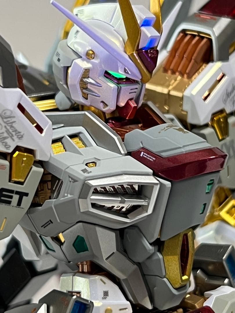 ガンプラ MGEX 1/100 ストライクフリーダムガンダム 塗装完成品