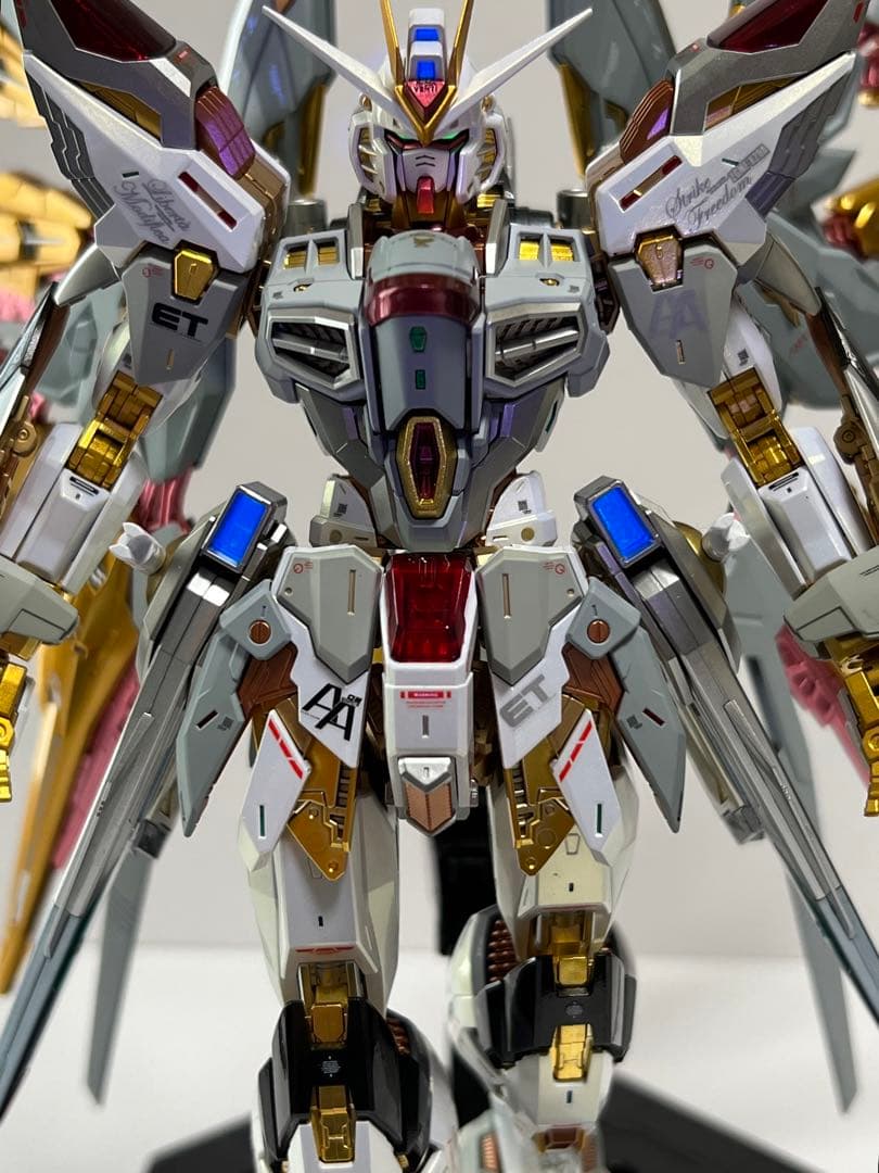 ガンプラ MGEX 1/100 ストライクフリーダムガンダム 塗装完成品