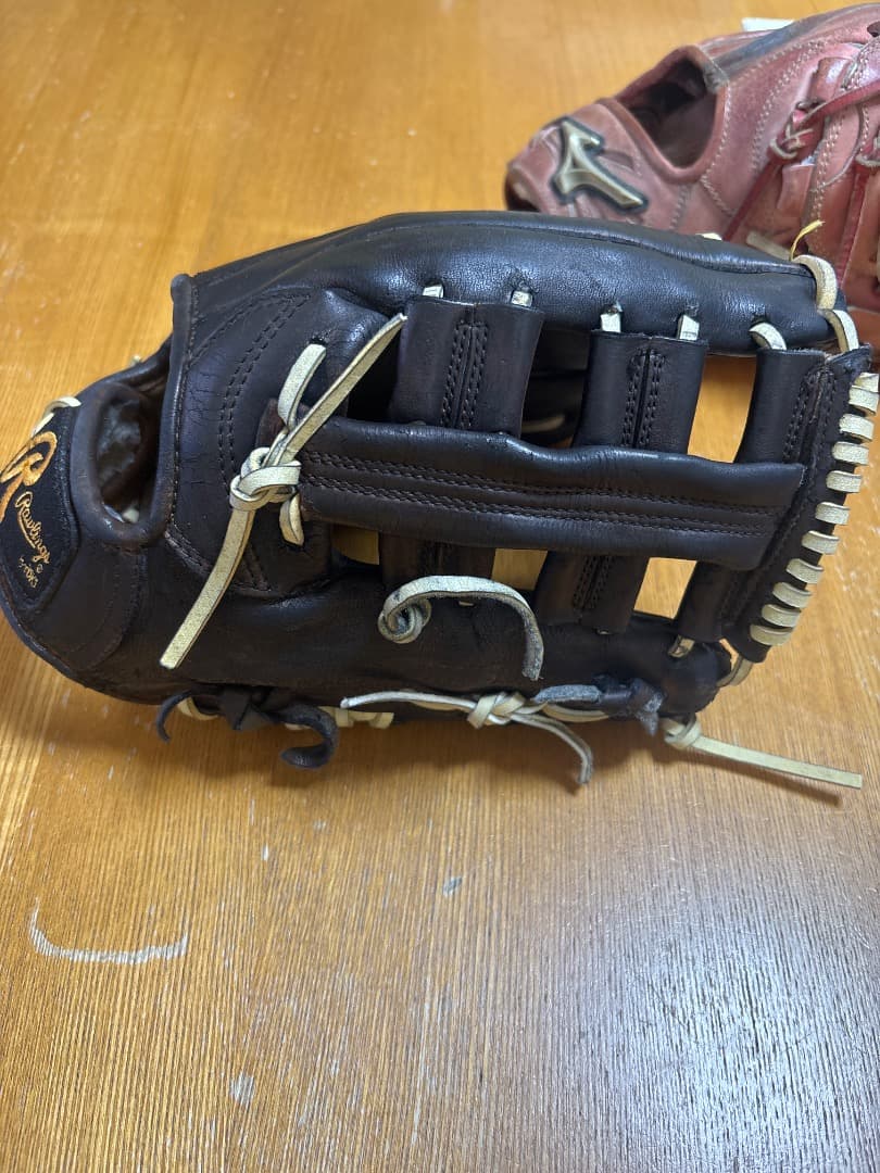 硬式野球　オールラウンド　外野用　グローブ　赤　黒　セット