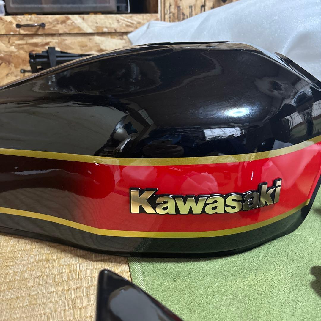 ZRX400 タンクカバー サイドカバー - メルカリ