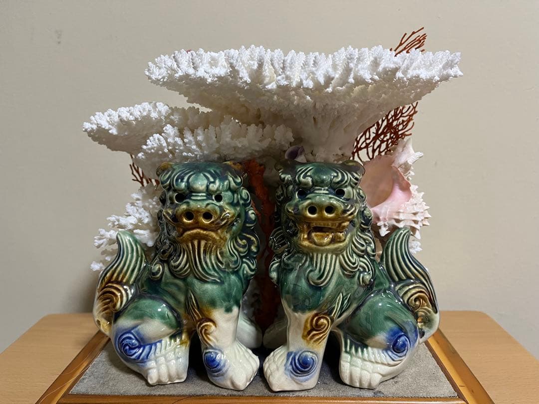 珊瑚 天然 サンゴ　アンティーク　置物　珊瑚礁 陶器製獅子像とサンゴの装飾 楽天市場】【楽天ランキング1位入賞】サンゴ 珊瑚 礁 アクアリウム