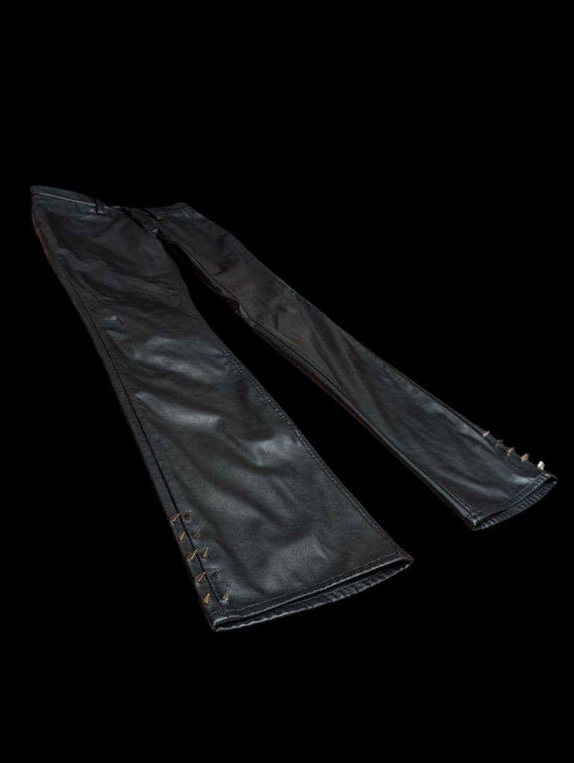 Archive レザー フレア パンツ 鋲カスタム - メルカリ