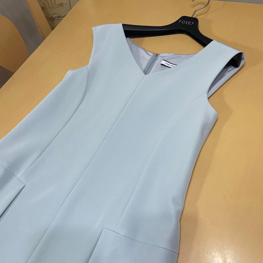 FOXEY ライトブルー ノースリーブワンピース　42