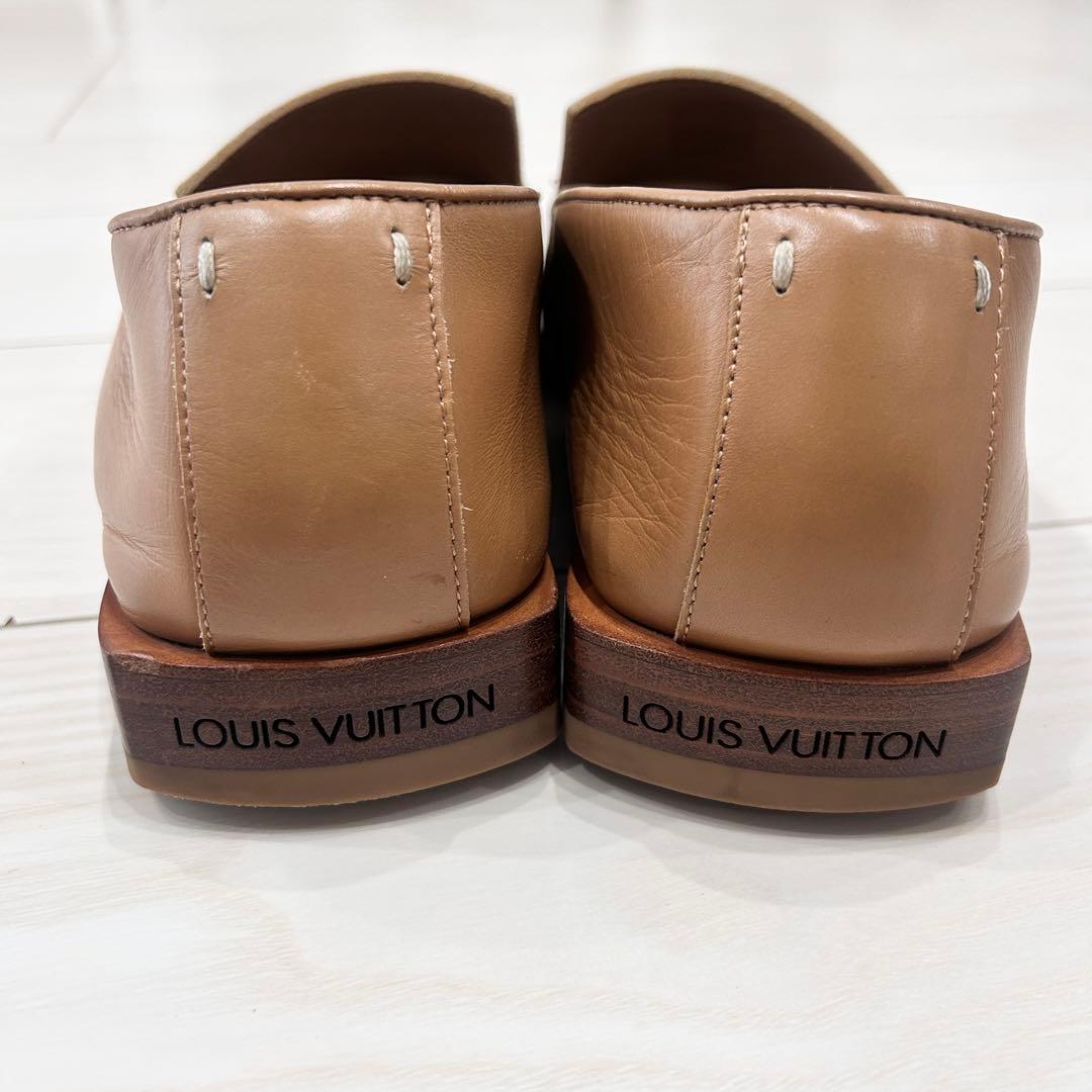 【美品】Louis Vuitton ベージュ レザー ローファー