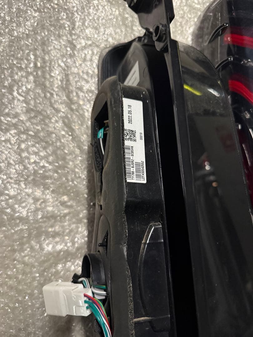 FLEX ハイエース　LEDテールランプ　煌