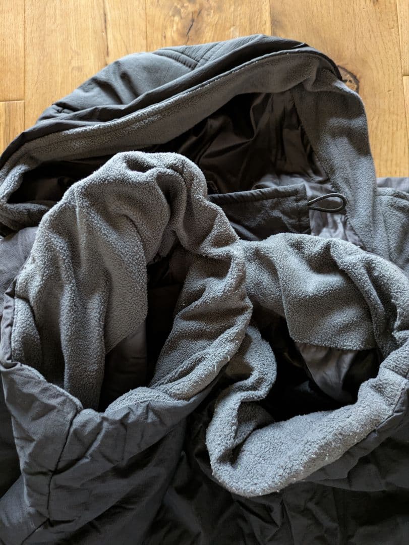 F/CE RECYCLE MATERIAL PADDING PONCHO　S