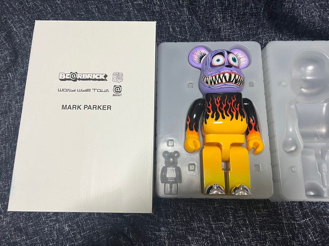 ベアブリック bwwt マークパーカー 400% フィギュア NIKE ナイキ