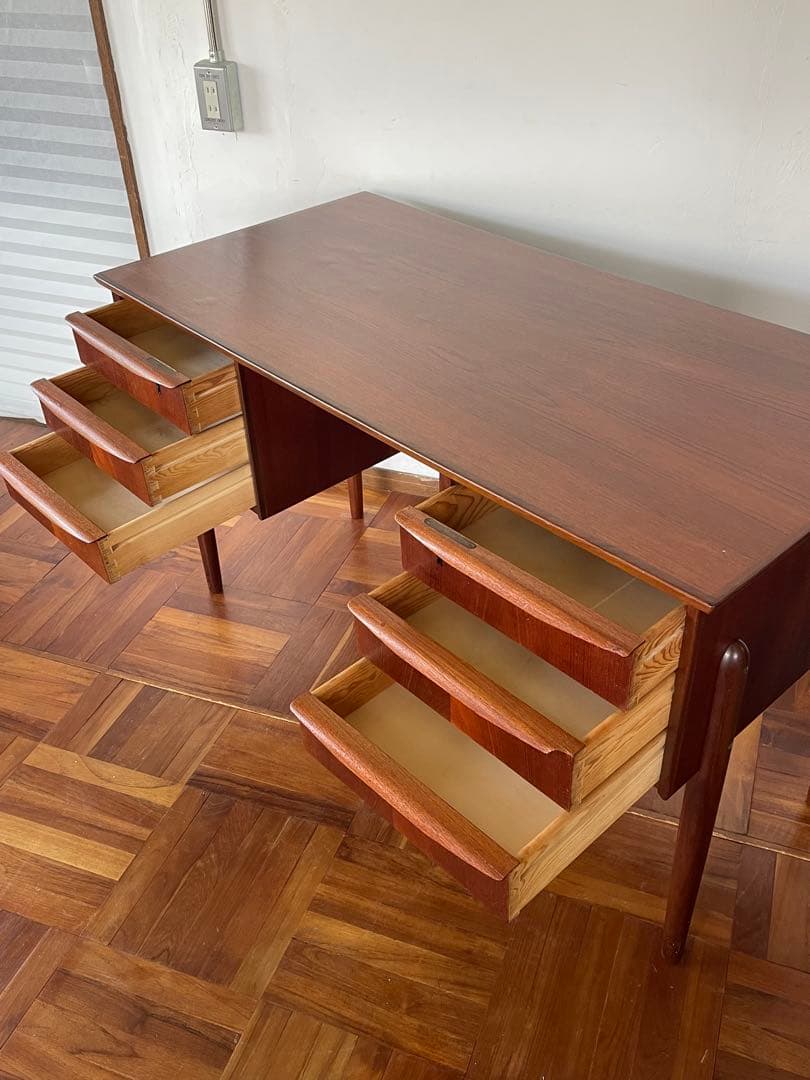 北欧 デンマーク ヴィンテージ チーク オイルフィニッシュ 両袖 デスク