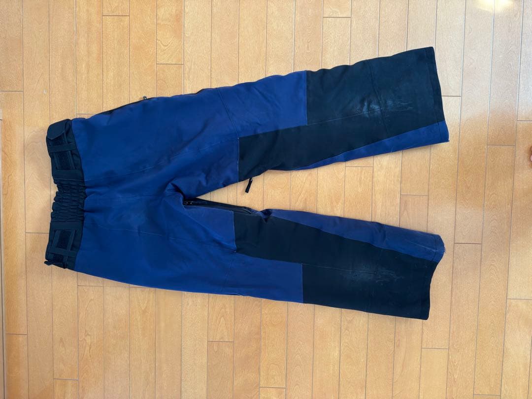 phoenix スキーウエアー　Lサイズ　上下セット 2019–2020モデル