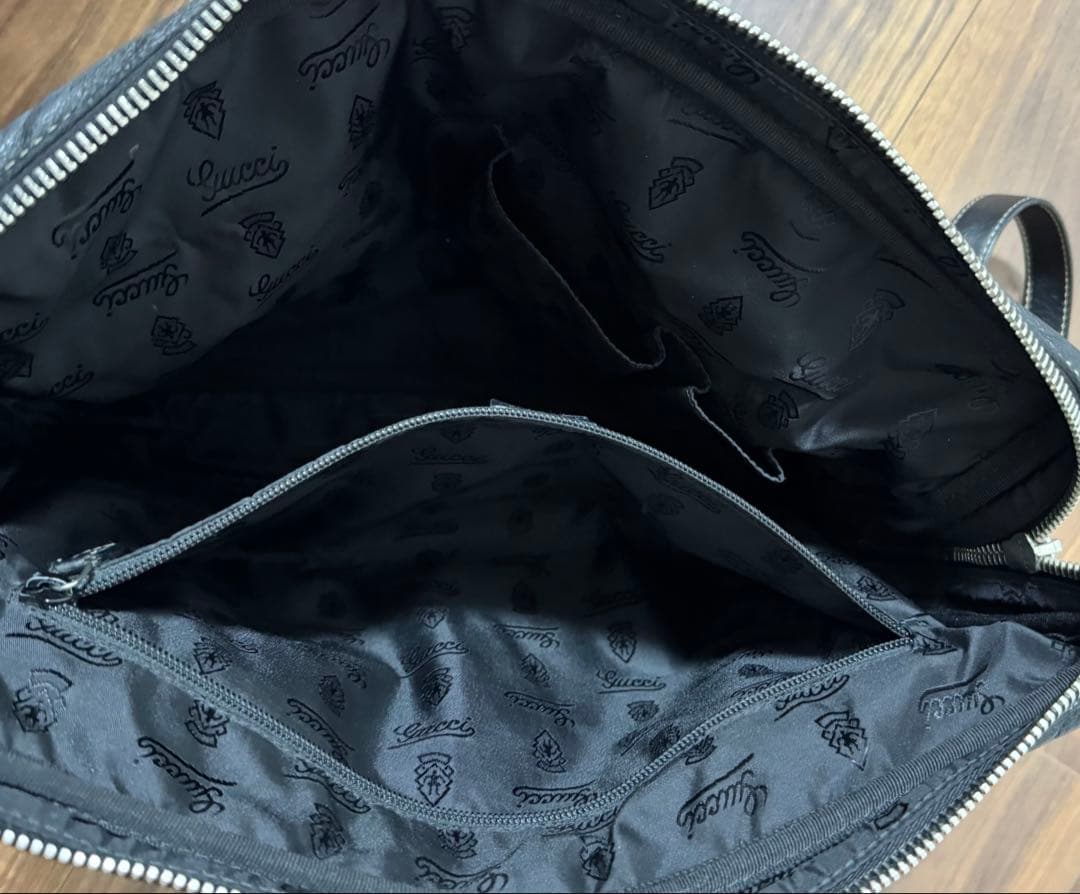 Gucci ショルダーバッグ