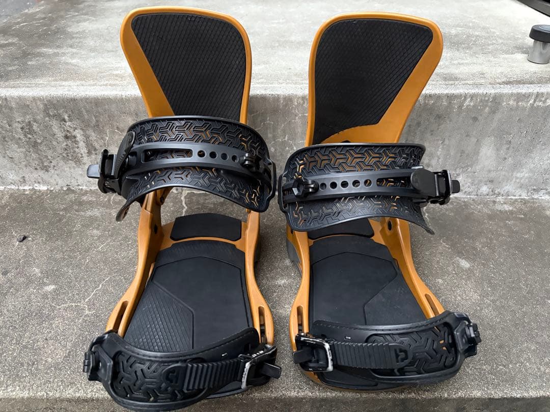 【値下げ不可】UNION ATLAS ビンディング ゴールド/ブラック 中古 M