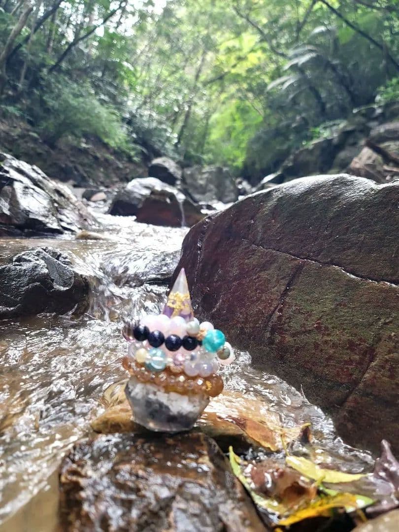 沖縄ター滝、財運+迷いを断ち成功の龍神オルゴナイト 沖縄ター滝、財運