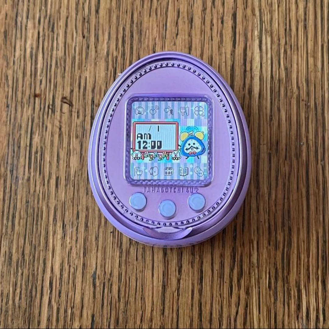 たまごっち4u+ ラベンダー　ほぼ新品です