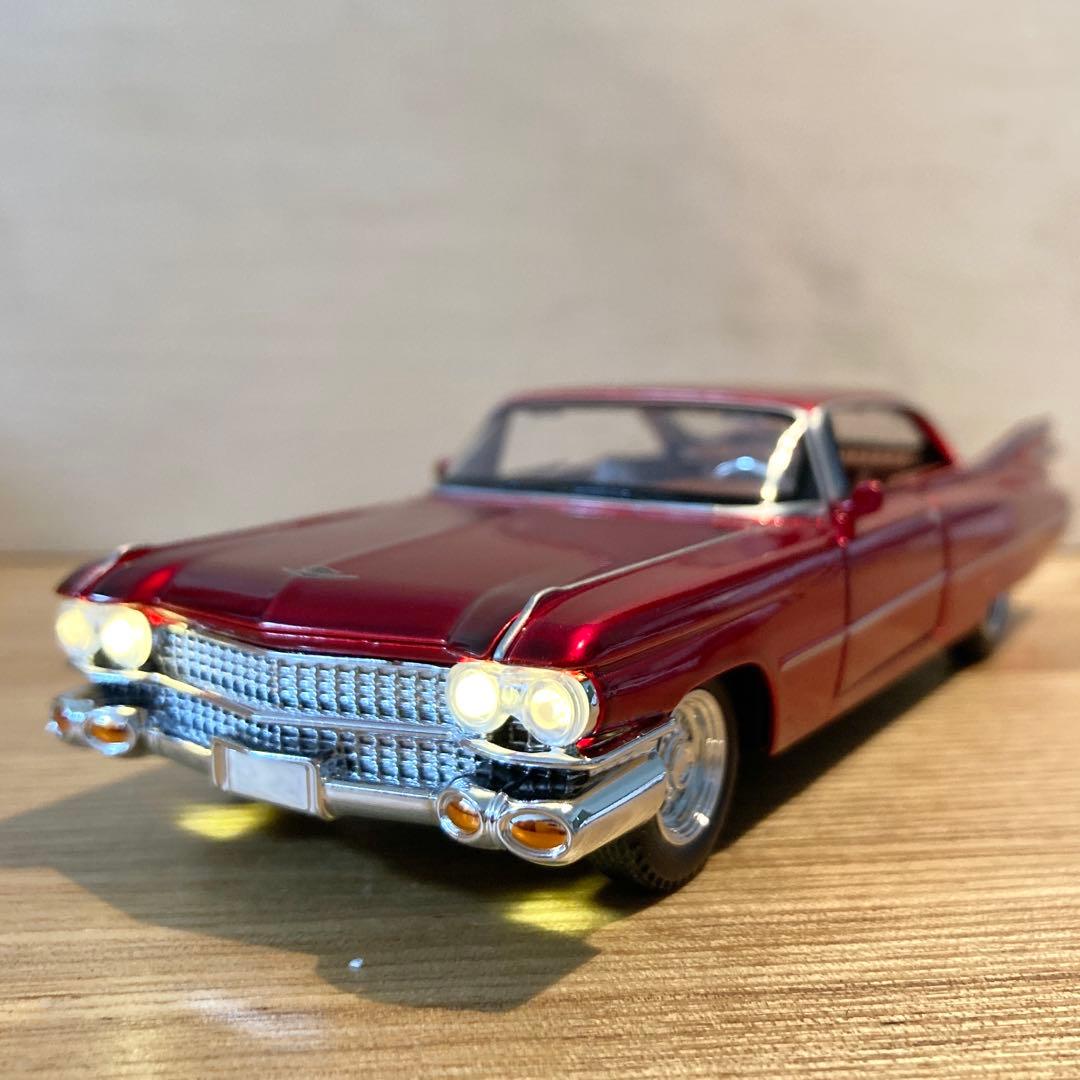 キャデラック エルドラド ビアリッツ ミニカー レッド 1/32 アメ車