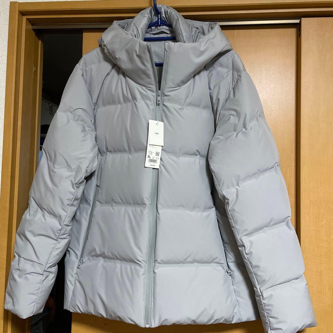 ユニクロ シームレスダウンパーカー ライトグレー - メルカリ