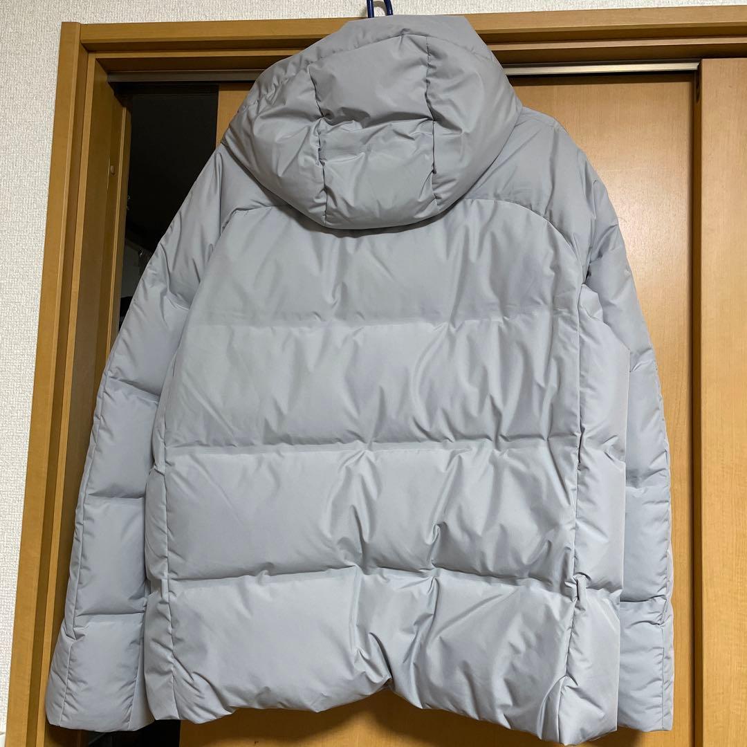 ユニクロ シームレスダウンパーカー ライトグレー - メルカリ