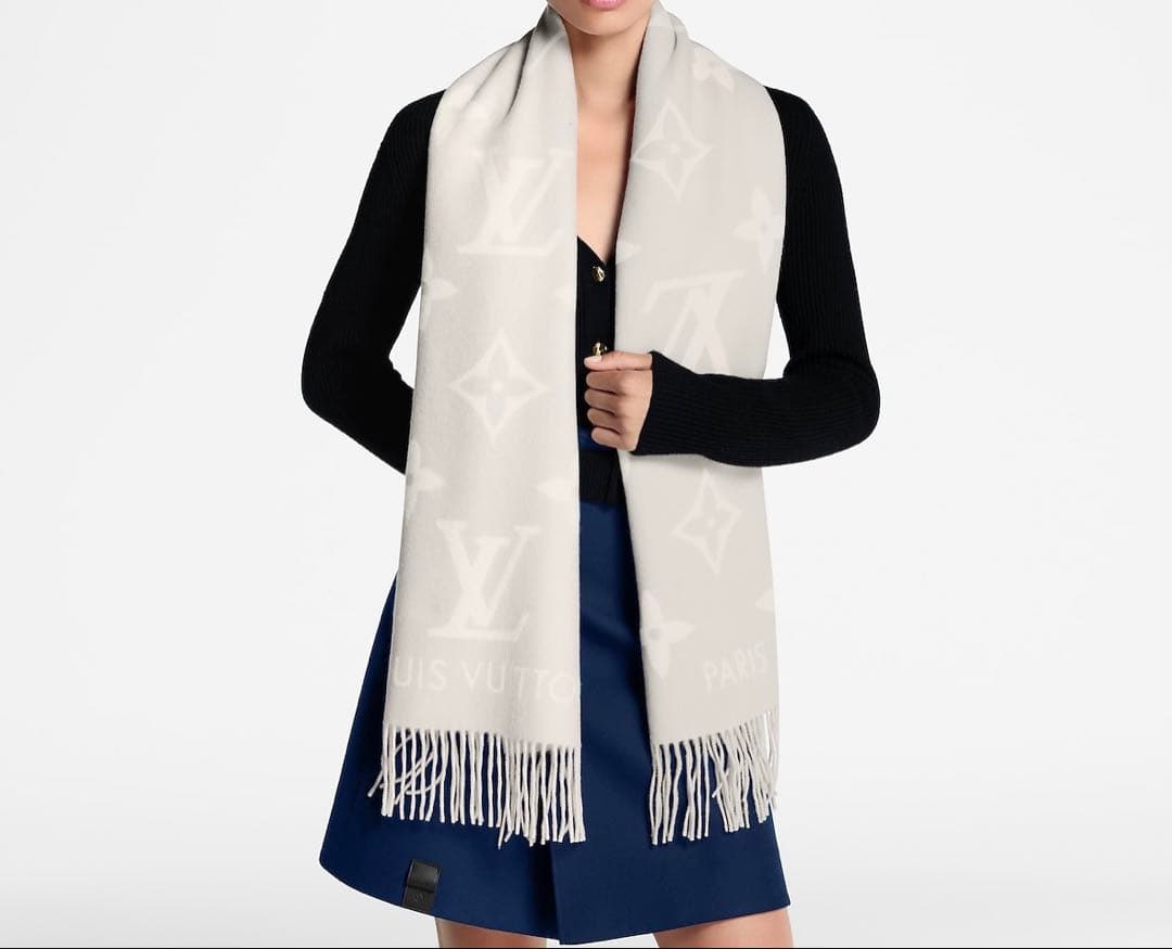 ルイ・ヴィトン マフラー レイキャビック グレージュ - メルカリ