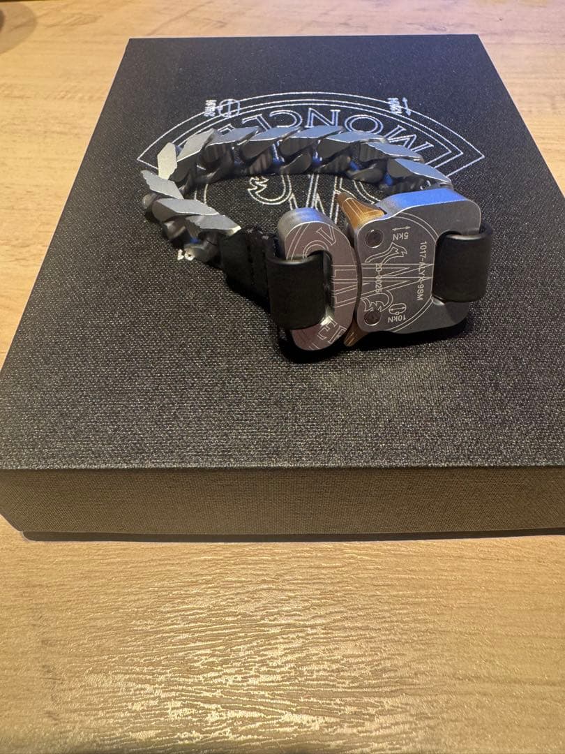 MONCLER×ALYX ブレスレット