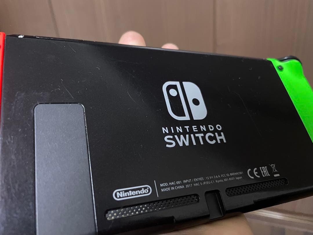 S*i様 Nintendo Switch 本体 赤/緑 Joy-Con付き