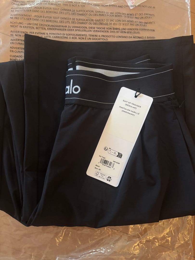 Alo Suit Up トラウザー（レギュラー） XS ブラック
